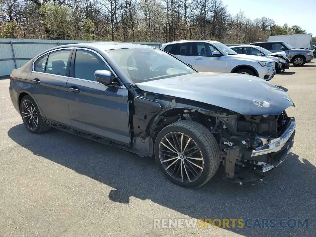4 fotografías del automóvil dañado WBA13BJ07PWY03706 BMW 5 SERIES 2023