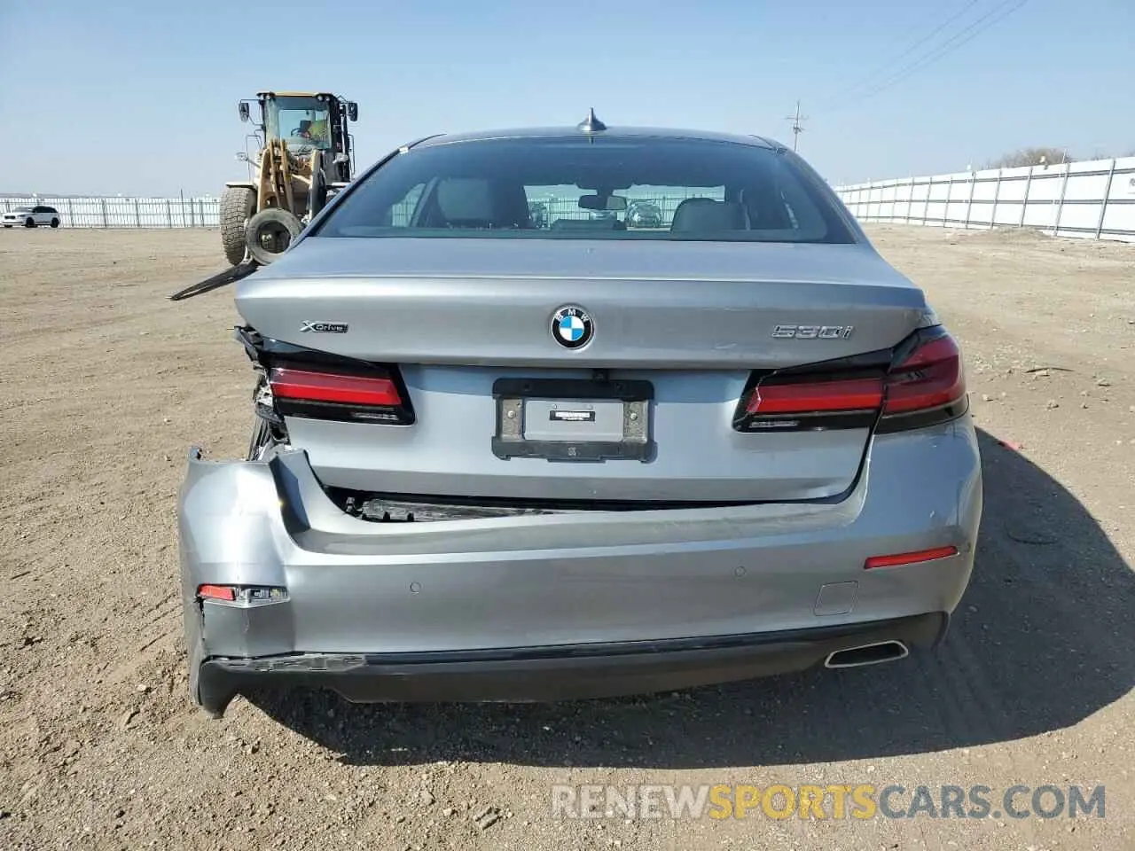 6 fotografías del automóvil dañado WBA13BJ0XPWY17065 BMW 5 SERIES 2023