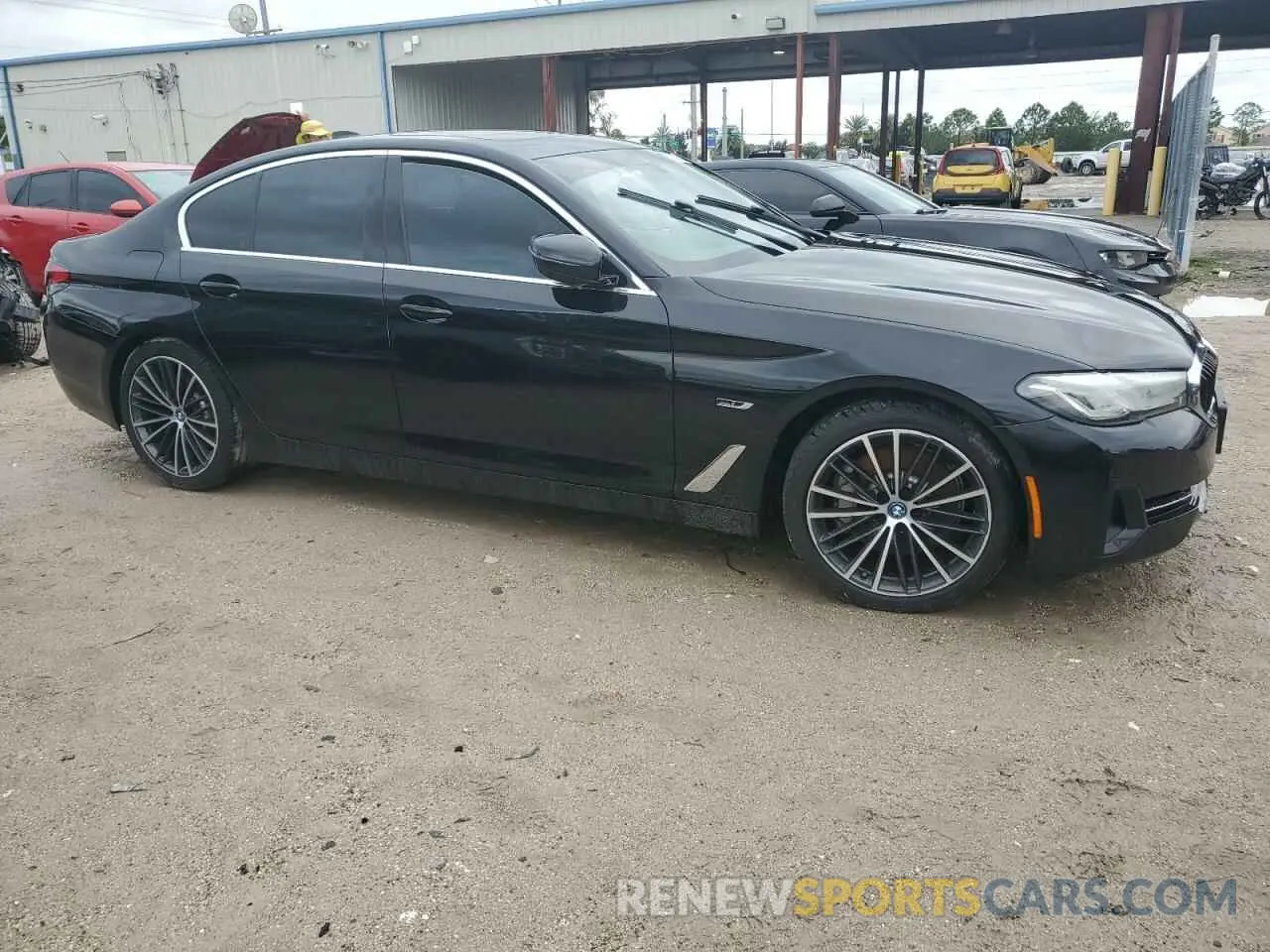 4 fotografías del automóvil dañado WBA33AG03PCL72387 BMW 5 SERIES 2023