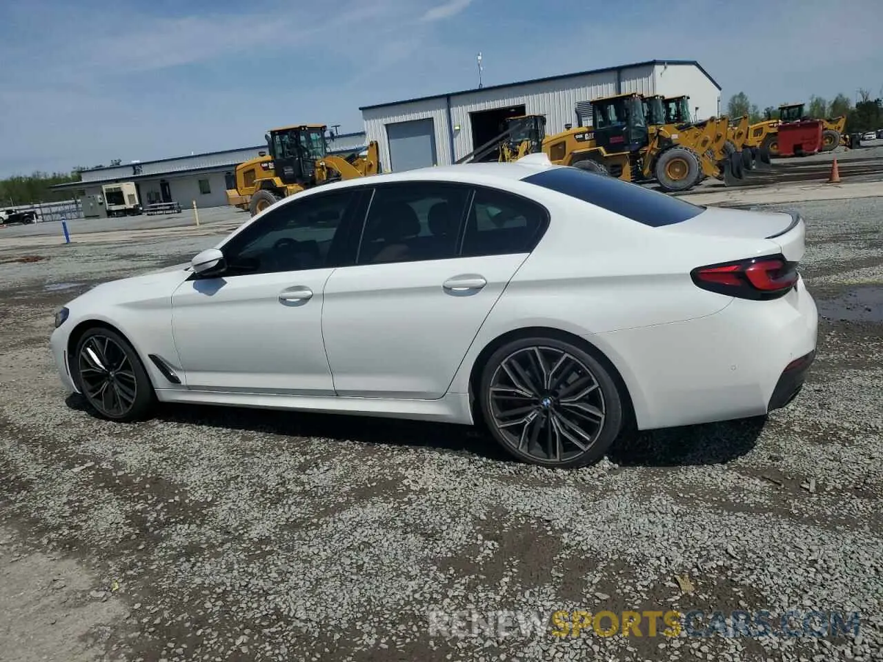 2 fotografías del automóvil dañado WBA53BH03PCL14339 BMW 5 SERIES 2023
