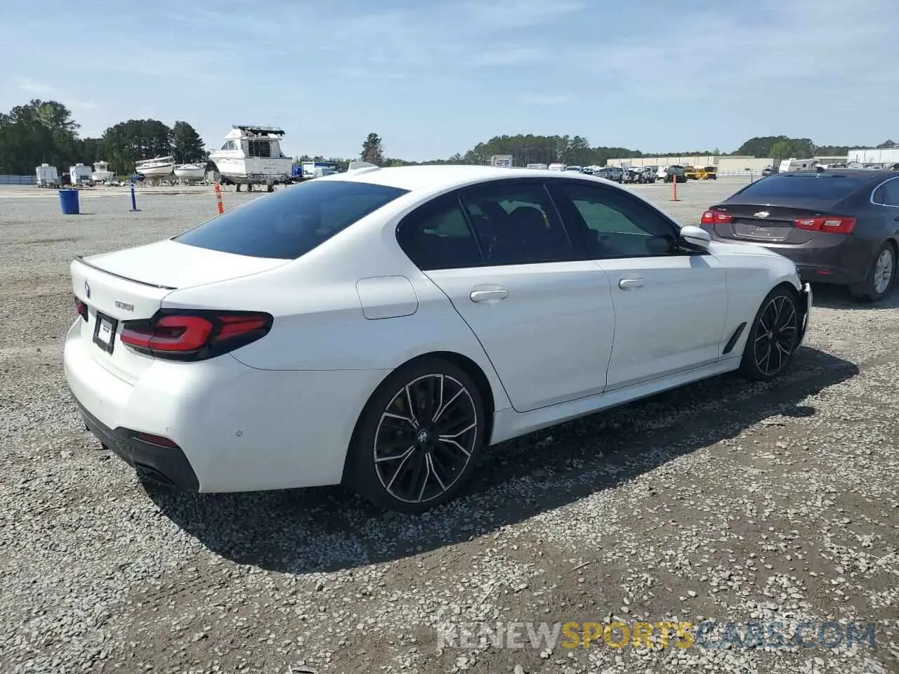 3 fotografías del automóvil dañado WBA53BH03PCL14339 BMW 5 SERIES 2023