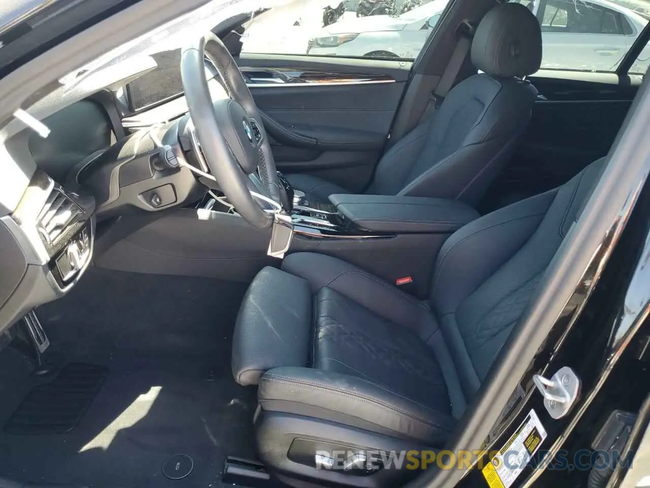 7 fotografías del automóvil dañado WBA53BH04PCN11391 BMW 5 SERIES 2023