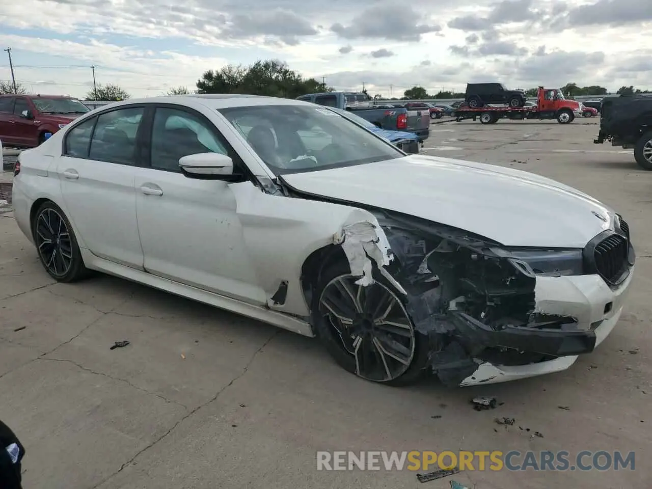 4 fotografías del automóvil dañado WBA53BJ05PWY00725 BMW 5 SERIES 2023