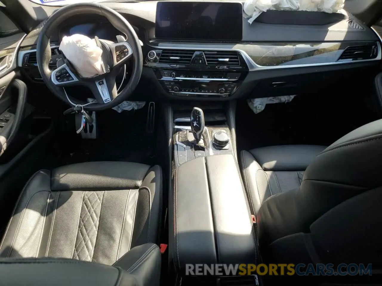 8 fotografías del automóvil dañado WBA53BJ07PCN20046 BMW 5 SERIES 2023