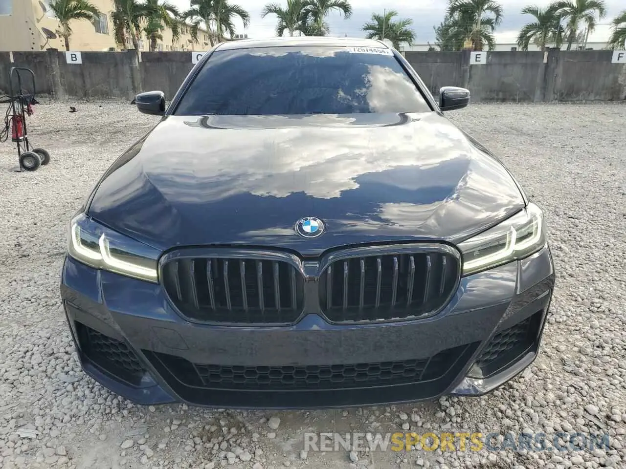 5 fotografías del automóvil dañado WBA73BJ00PWY18798 BMW 5 SERIES 2023