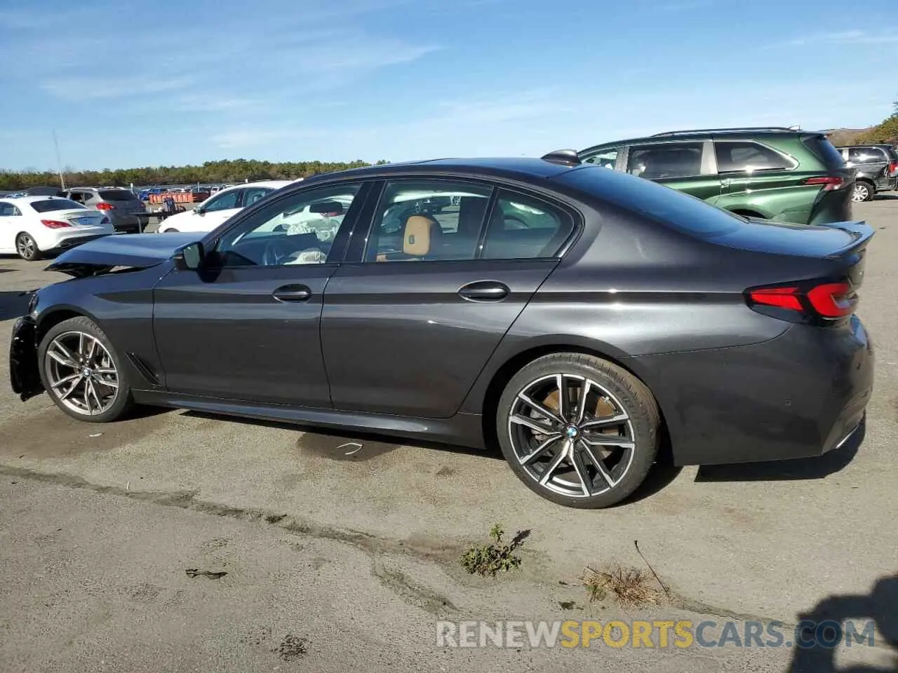 2 fotografías del automóvil dañado WBA73BJ04PCL27216 BMW 5 SERIES 2023
