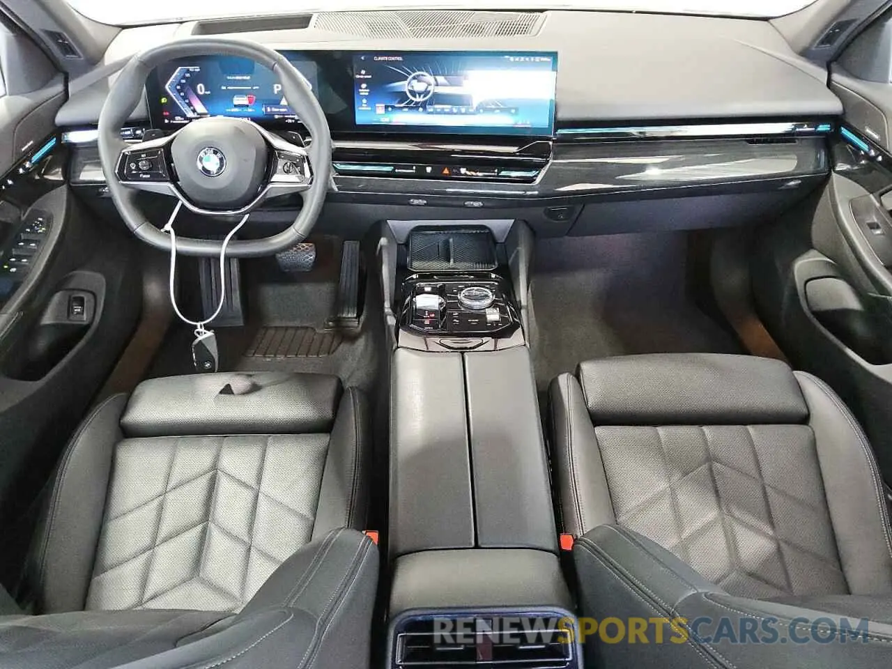 8 fotografías del automóvil dañado WBA43FJ00RCR68294 BMW 5 SERIES 2024