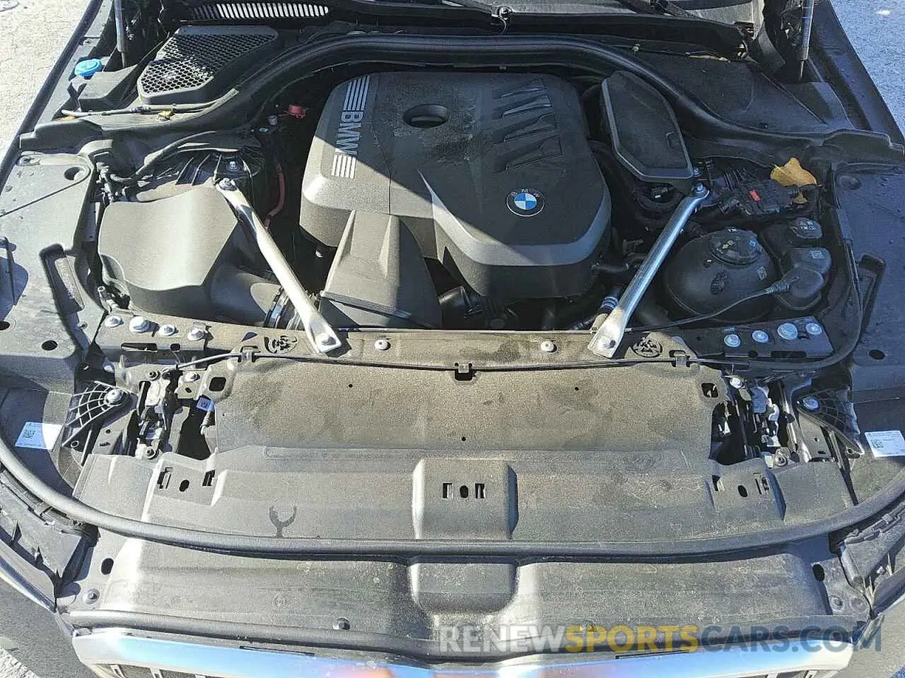 11 fotografías del automóvil dañado WBA43FJ01RCR71544 BMW 5 SERIES 2024