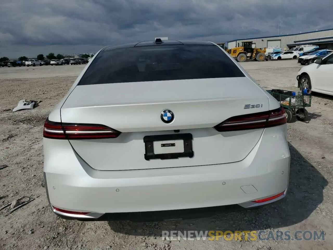 6 fotografías del automóvil dañado WBA43FJ02RCS19769 BMW 5 SERIES 2024
