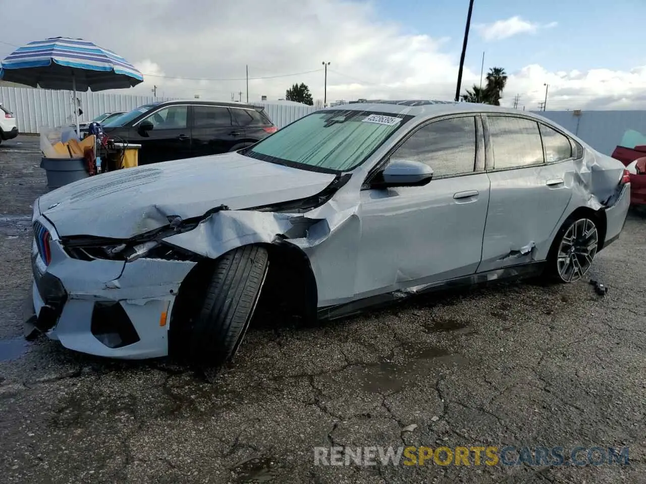 1 fotografías del automóvil dañado WBA43FJ03RCS86607 BMW 5 SERIES 2024