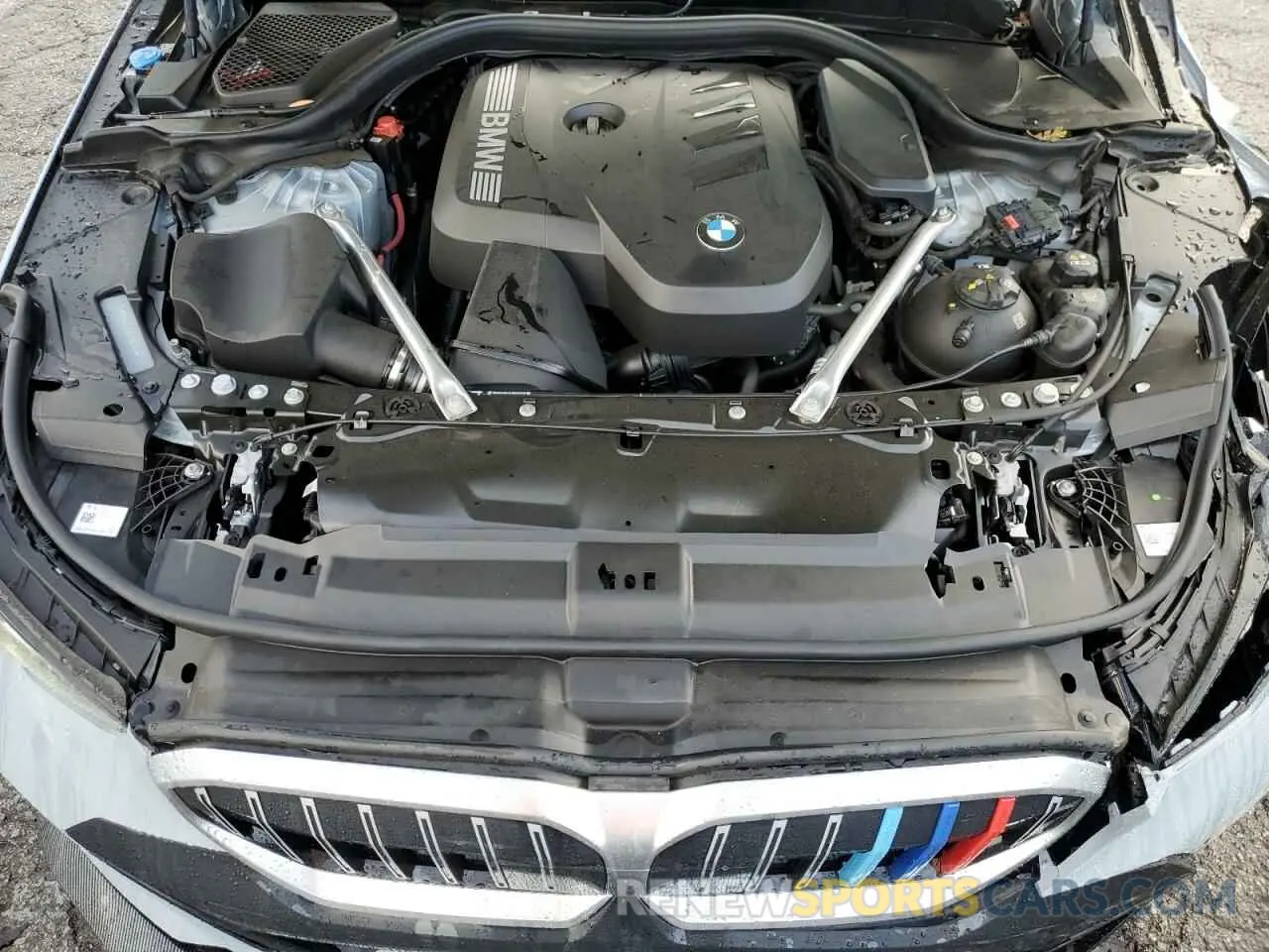 13 fotografías del automóvil dañado WBA43FJ03RCS86607 BMW 5 SERIES 2024