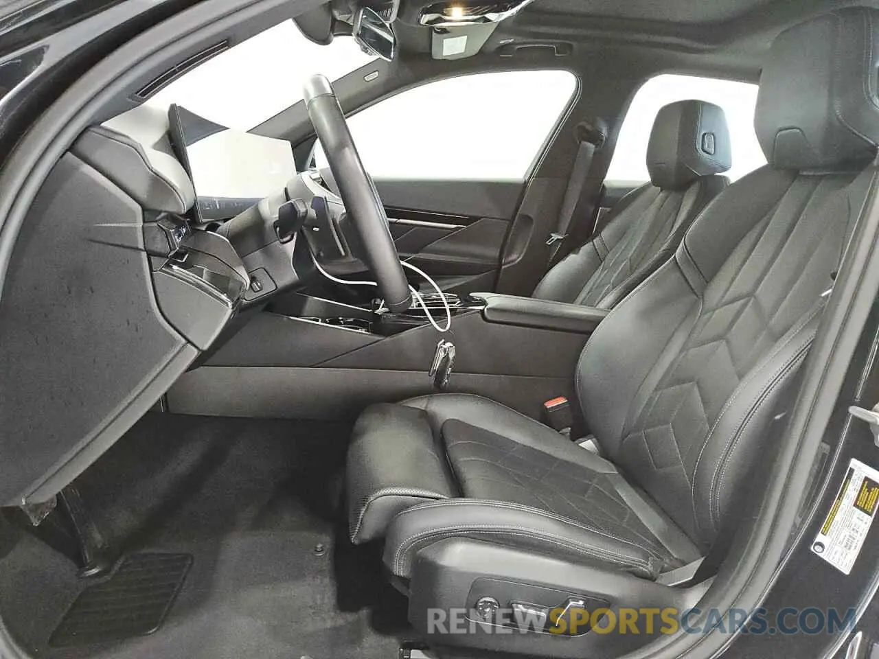 7 fotografías del automóvil dañado WBA43FJ04RCR49330 BMW 5 SERIES 2024