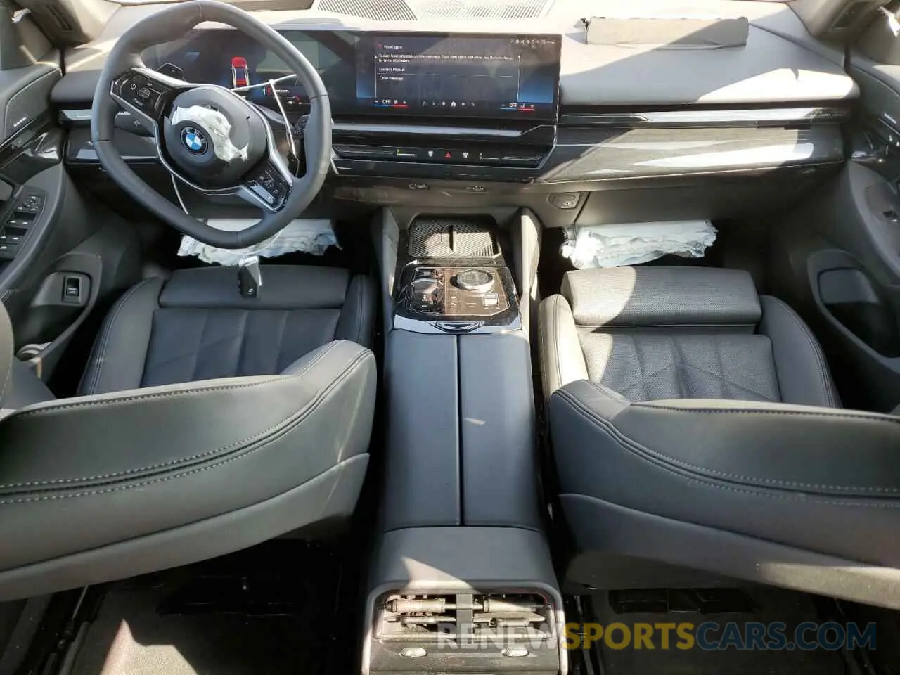 8 fotografías del automóvil dañado WBA43FJ05RCS39448 BMW 5 SERIES 2024