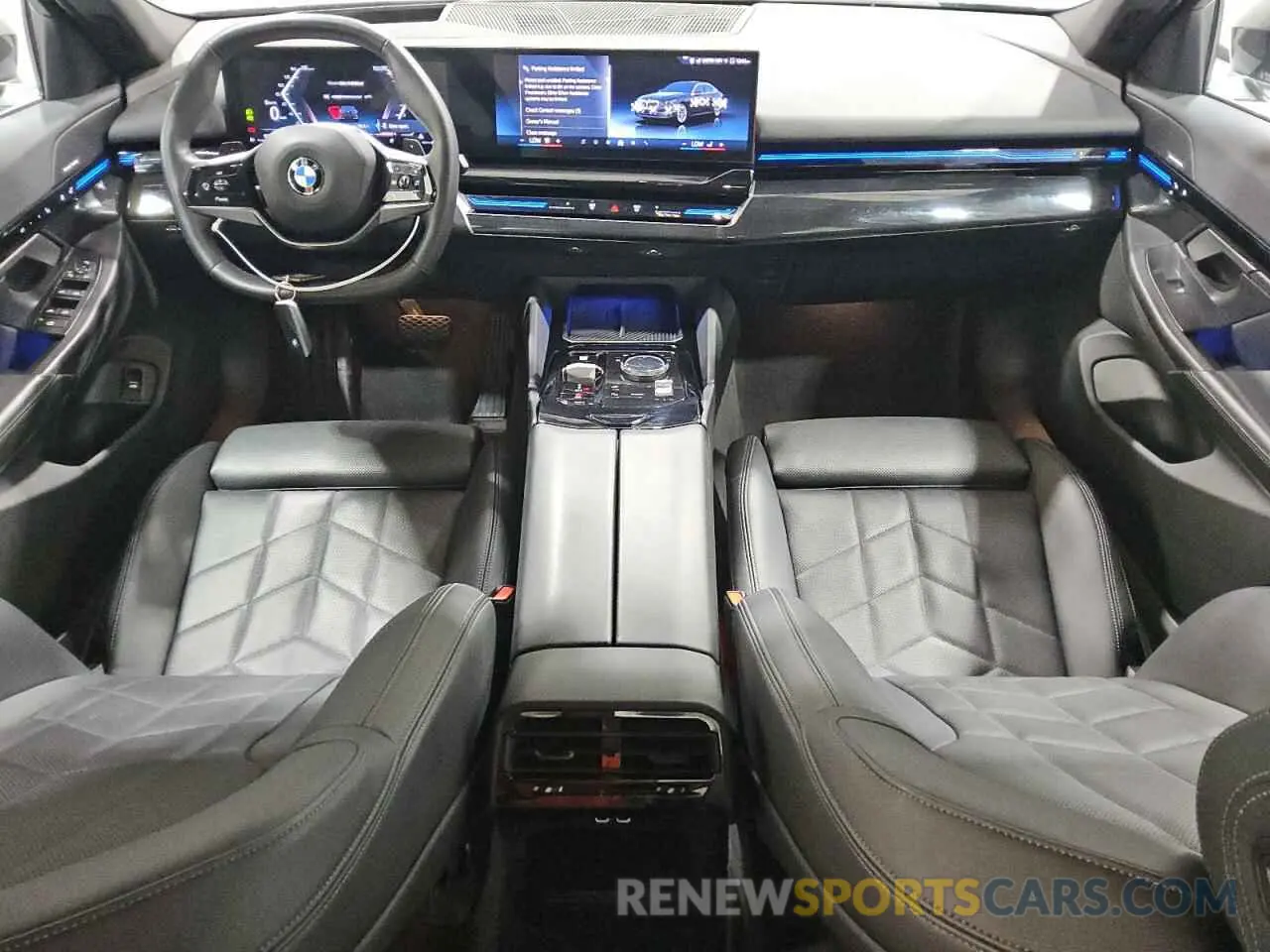 8 fotografías del automóvil dañado WBA43FJ06RCR45246 BMW 5 SERIES 2024