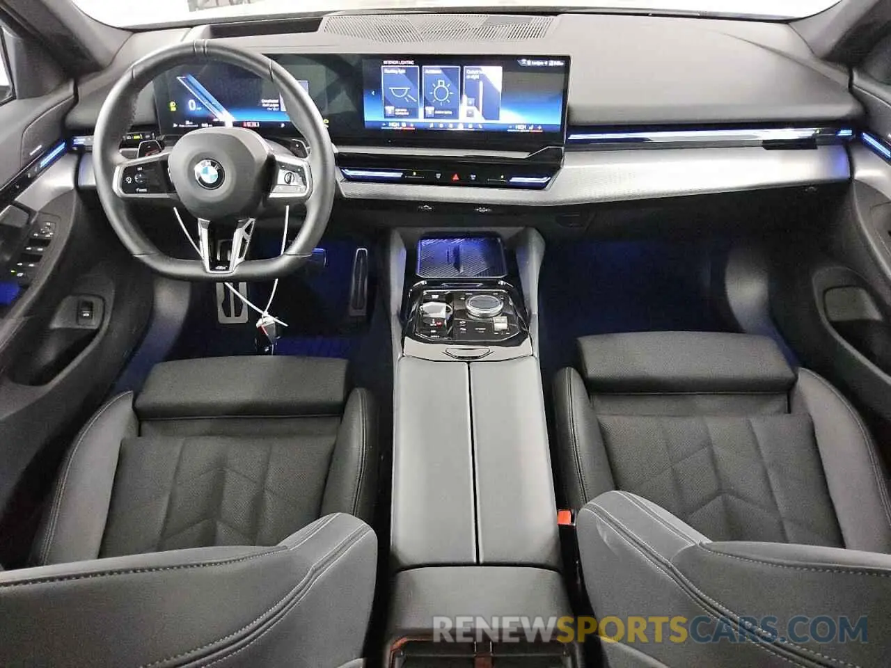 8 fotografías del automóvil dañado WBA43FJ06RCS75200 BMW 5 SERIES 2024