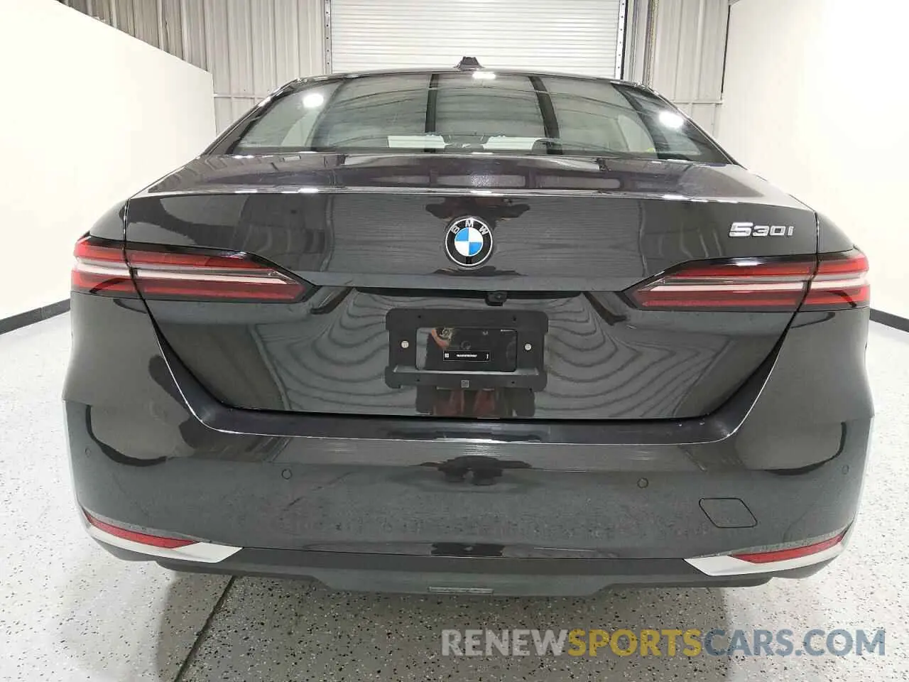 6 fotografías del automóvil dañado WBA43FJ07RCR70267 BMW 5 SERIES 2024