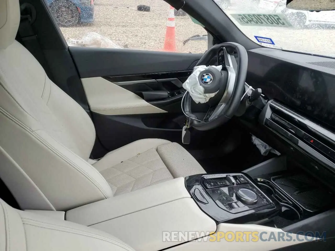 7 fotografías del automóvil dañado WBA43FJ08RCP76699 BMW 5 SERIES 2024
