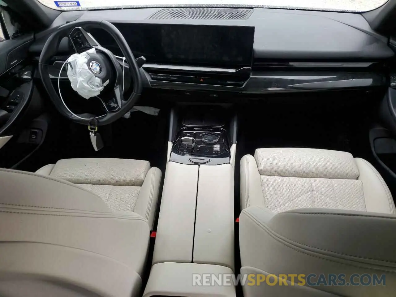 8 fotografías del automóvil dañado WBA43FJ08RCP76699 BMW 5 SERIES 2024