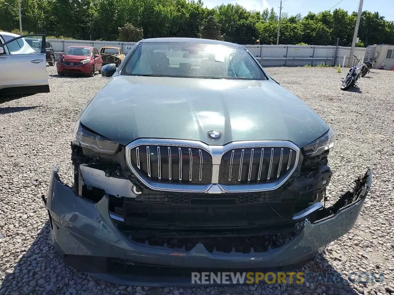 5 fotografías del automóvil dañado WBA43FJ0XRCR56606 BMW 5 SERIES 2024