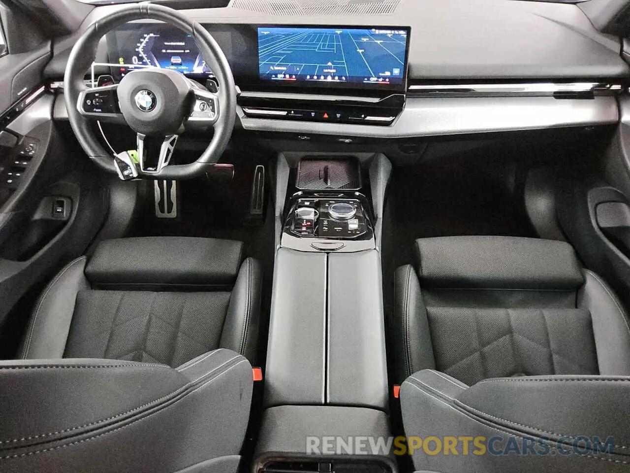 8 fotografías del automóvil dañado WBA43FJ0XRCS73661 BMW 5 SERIES 2024