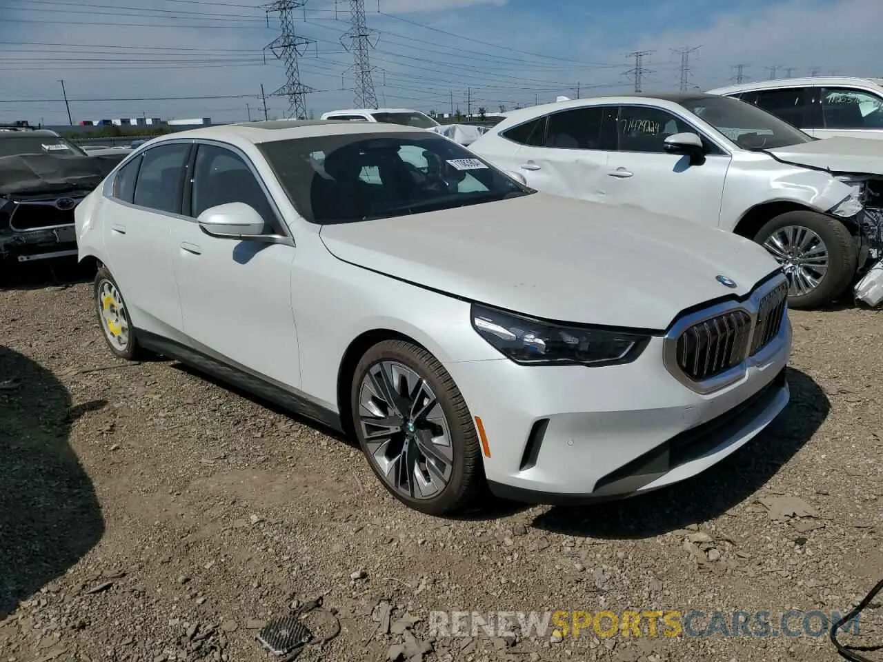 4 fotografías del automóvil dañado WBA53FJ00RCP20115 BMW 5 SERIES 2024