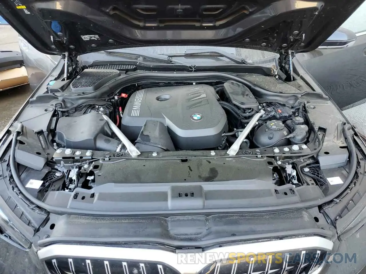 11 fotografías del automóvil dañado WBA53FJ00RCR03739 BMW 5 SERIES 2024