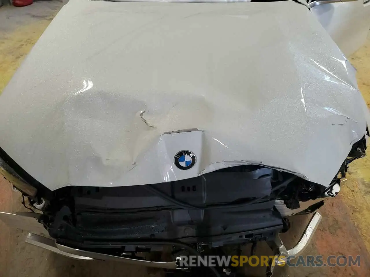 11 fotografías del automóvil dañado WBA53FJ02RCR63733 BMW 5 SERIES 2024