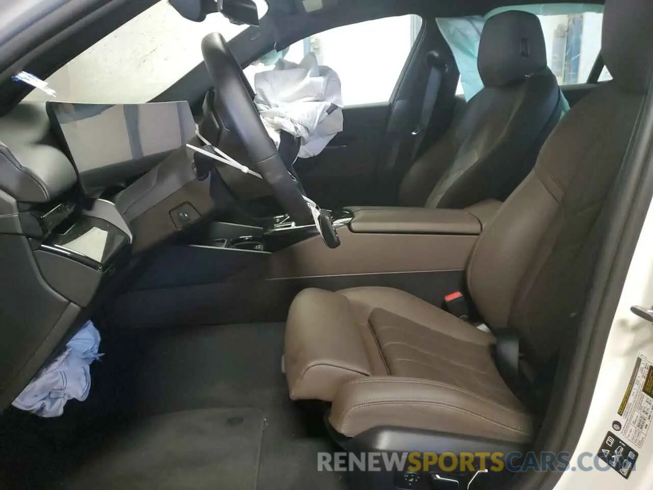 7 fotografías del automóvil dañado WBA53FJ02RCR63733 BMW 5 SERIES 2024