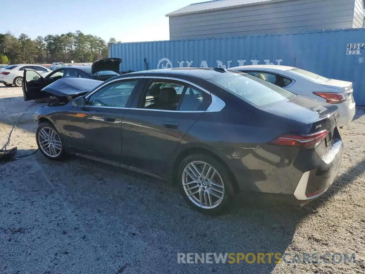 2 fotografías del automóvil dañado WBA53FJ03RCS60268 BMW 5 SERIES 2024