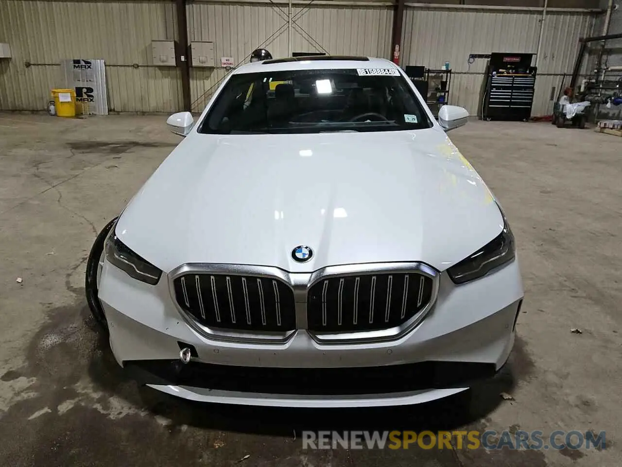 5 fotografías del automóvil dañado WBA53FJ04RCS13038 BMW 5 SERIES 2024