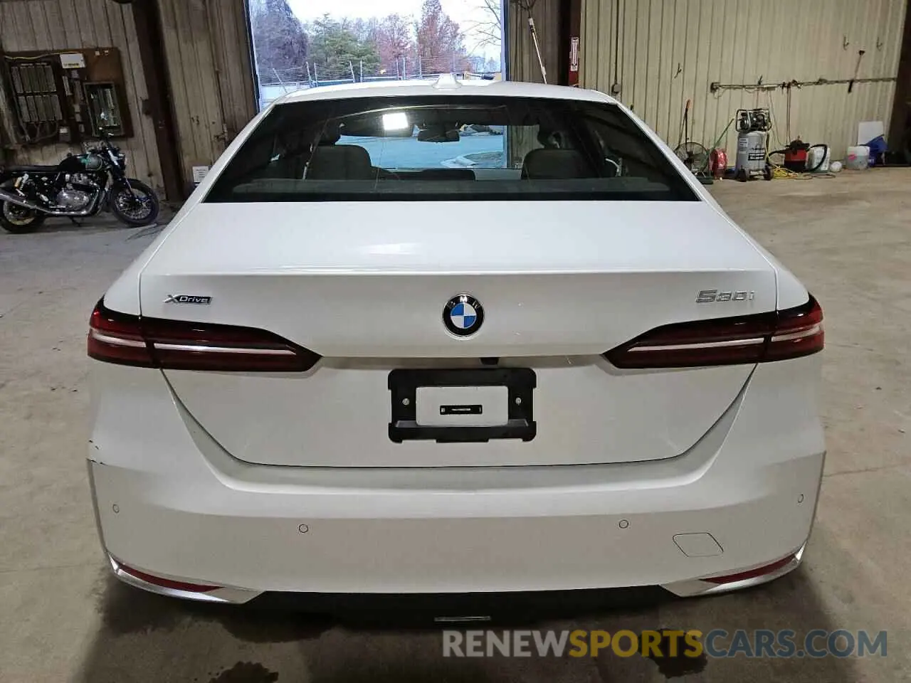 6 fotografías del automóvil dañado WBA53FJ04RCS13038 BMW 5 SERIES 2024
