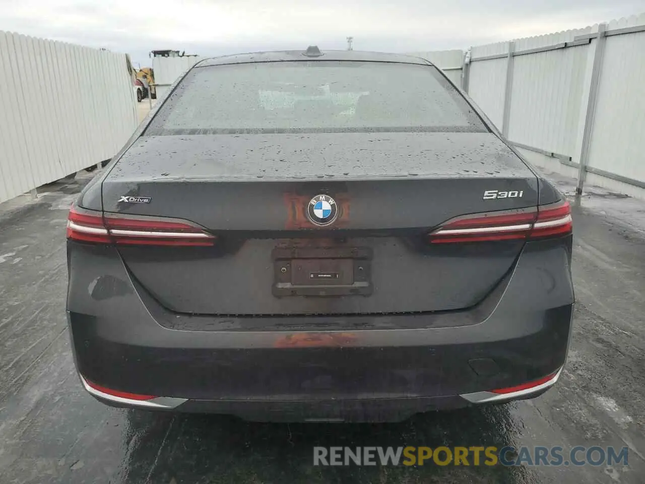 6 fotografías del automóvil dañado WBA53FJ06RCR51830 BMW 5 SERIES 2024