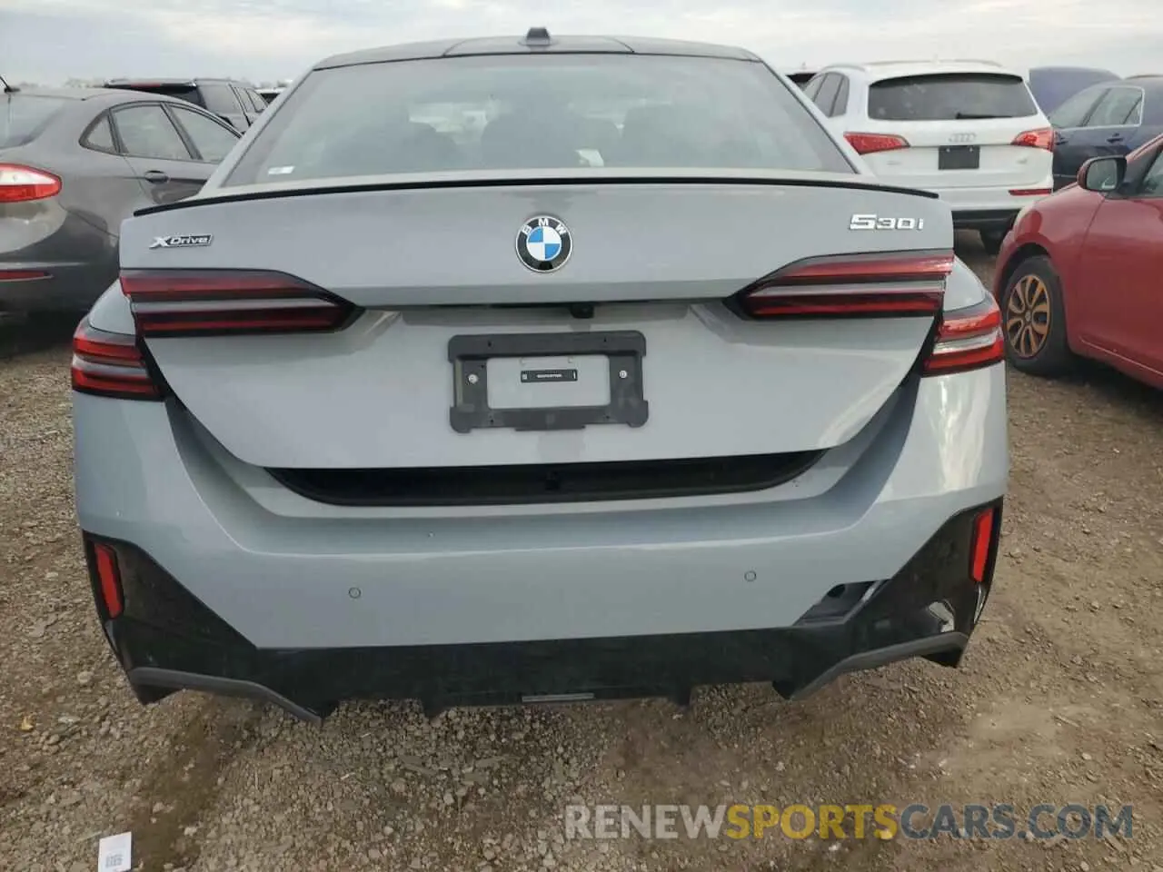 6 fotografías del automóvil dañado WBA53FJ07RCP74205 BMW 5 SERIES 2024