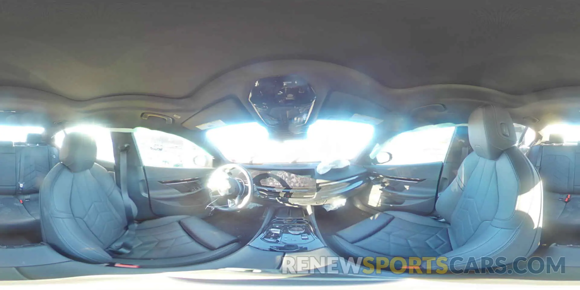 13 fotografías del automóvil dañado WBA53FJ09RCR06638 BMW 5 SERIES 2024