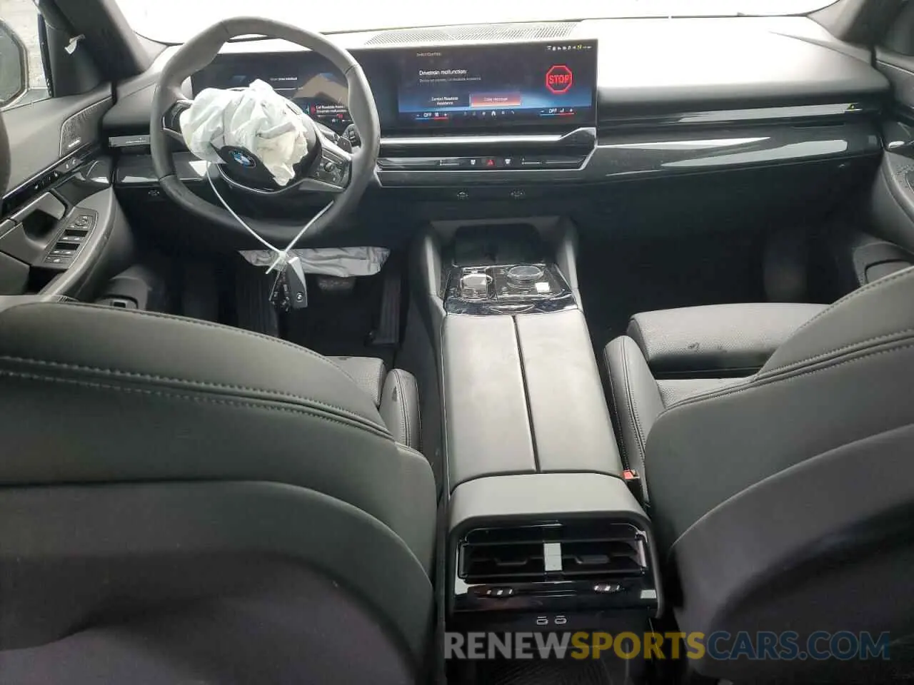 8 fotografías del automóvil dañado WBA53FJ09RCR59579 BMW 5 SERIES 2024