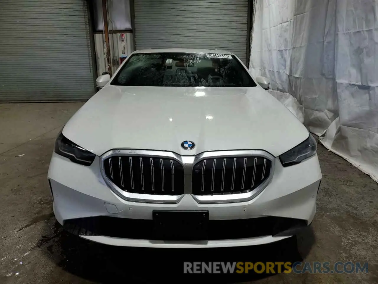 5 fotografías del automóvil dañado WBA53FJ0XRCP78927 BMW 5 SERIES 2024