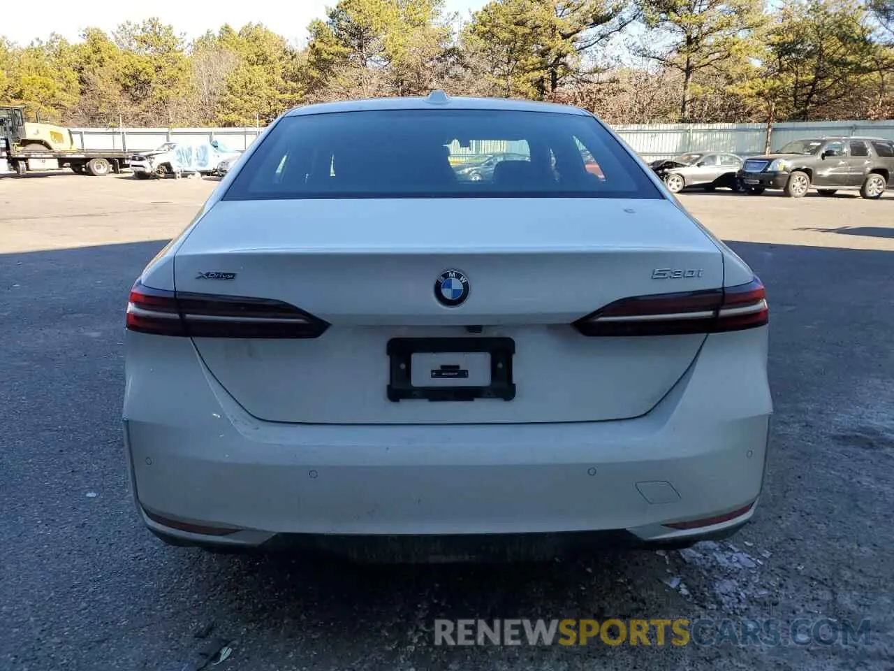 6 fotografías del automóvil dañado WBA53FJ0XRCS13397 BMW 5 SERIES 2024