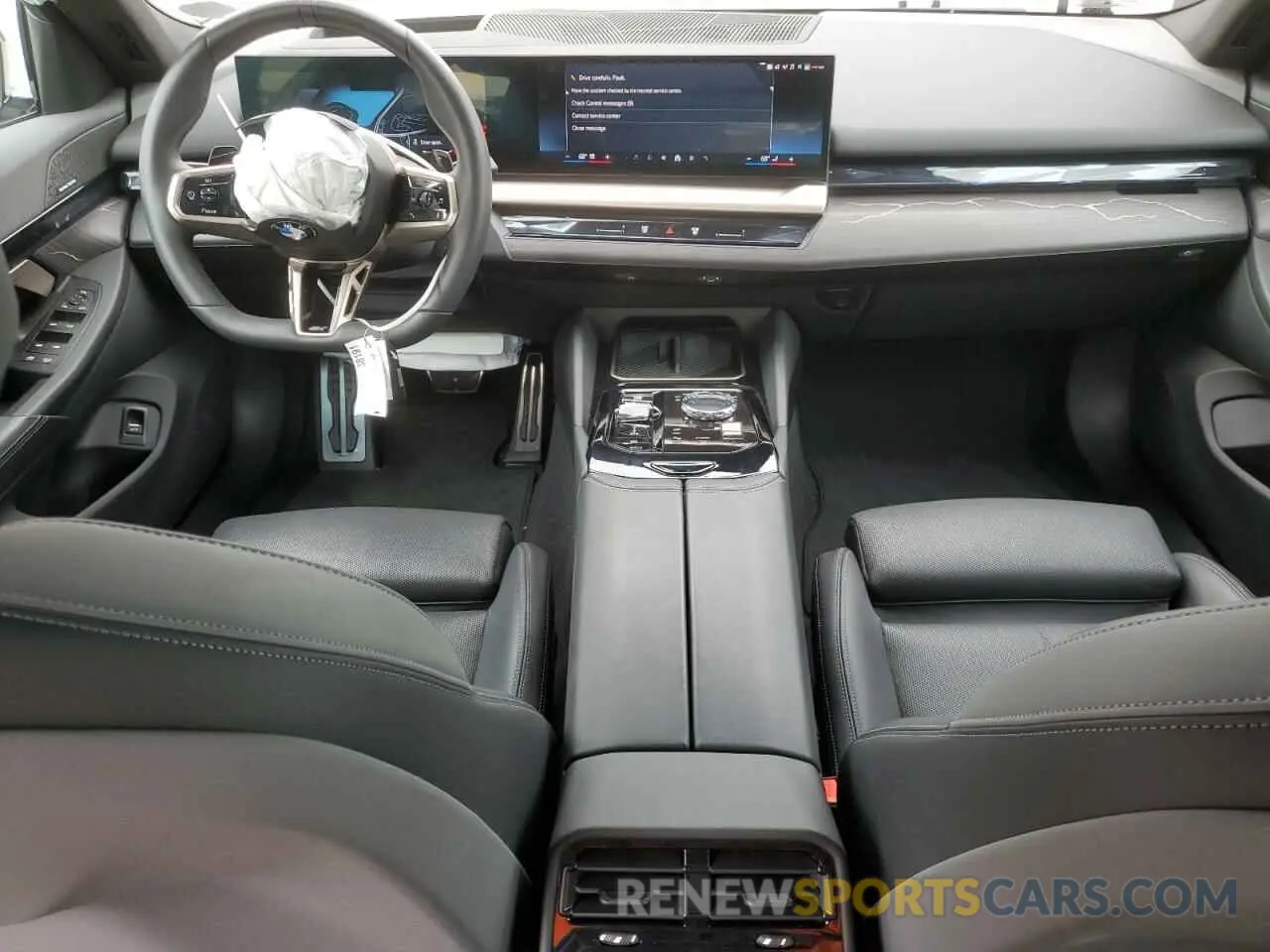 8 fotografías del automóvil dañado WBA63FJ09RCS16327 BMW 5 SERIES 2024