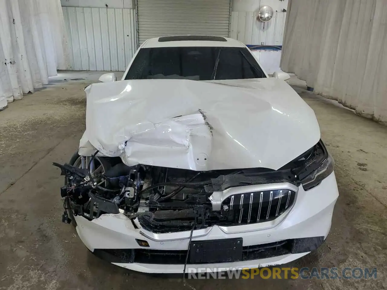 5 fotografías del automóvil dañado WBA53FJ07SCU11716 BMW 5 SERIES 2025