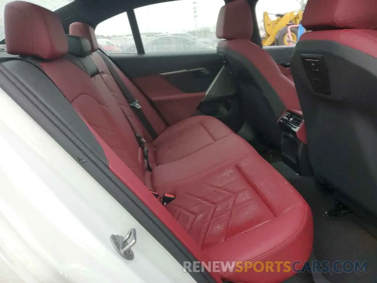 10 fotografías del automóvil dañado WBA53FJ0XSCU12570 BMW 5 SERIES 2025