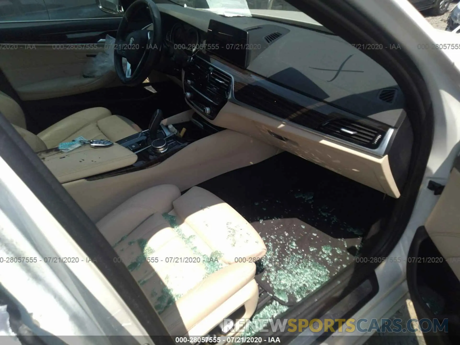 5 fotografías del automóvil dañado WBAJA5C59KWW18758 BMW 530 2019