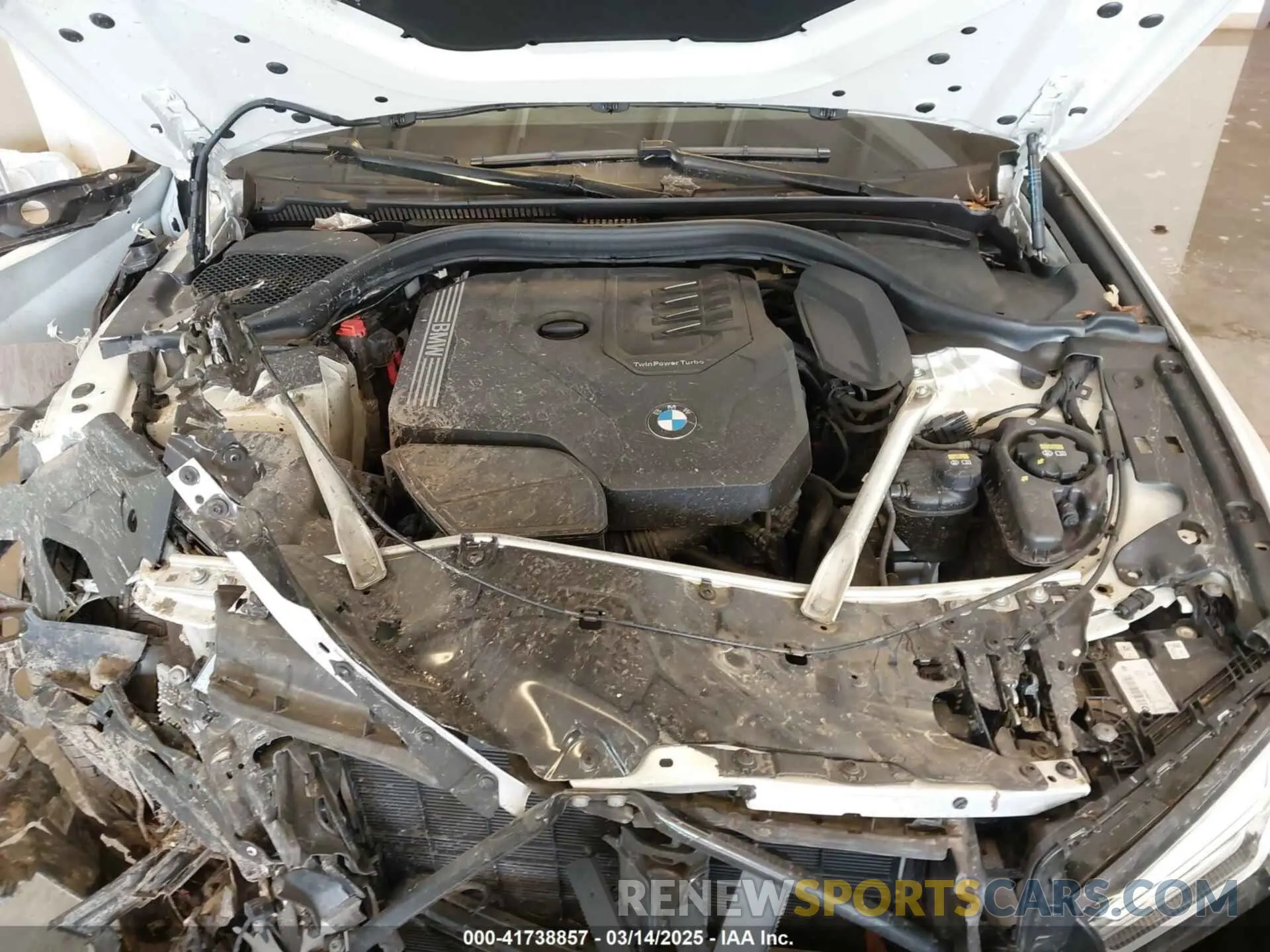 10 fotografías del automóvil dañado WBA13BJ05NWX59007 BMW 530 2022