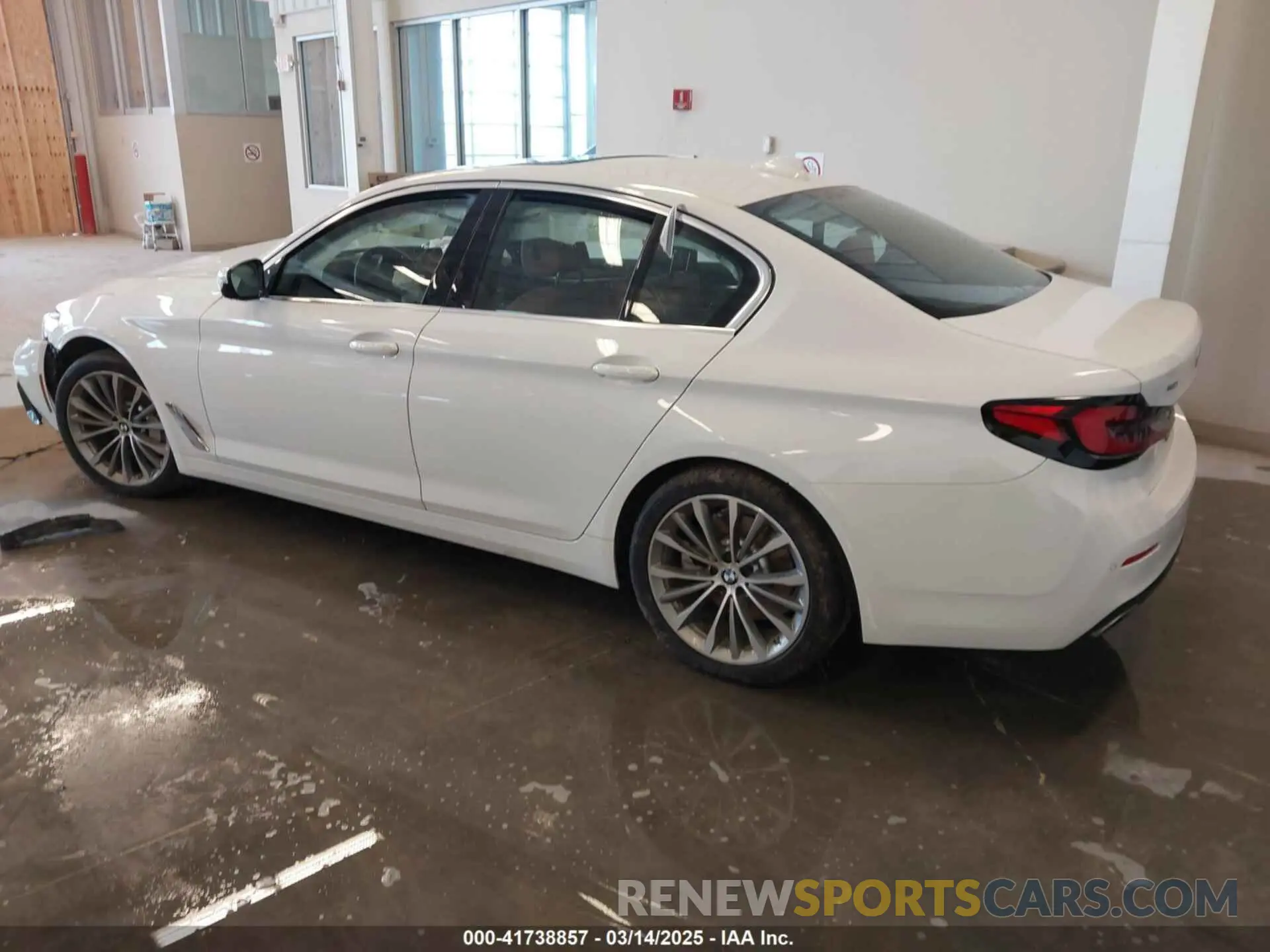 3 fotografías del automóvil dañado WBA13BJ05NWX59007 BMW 530 2022