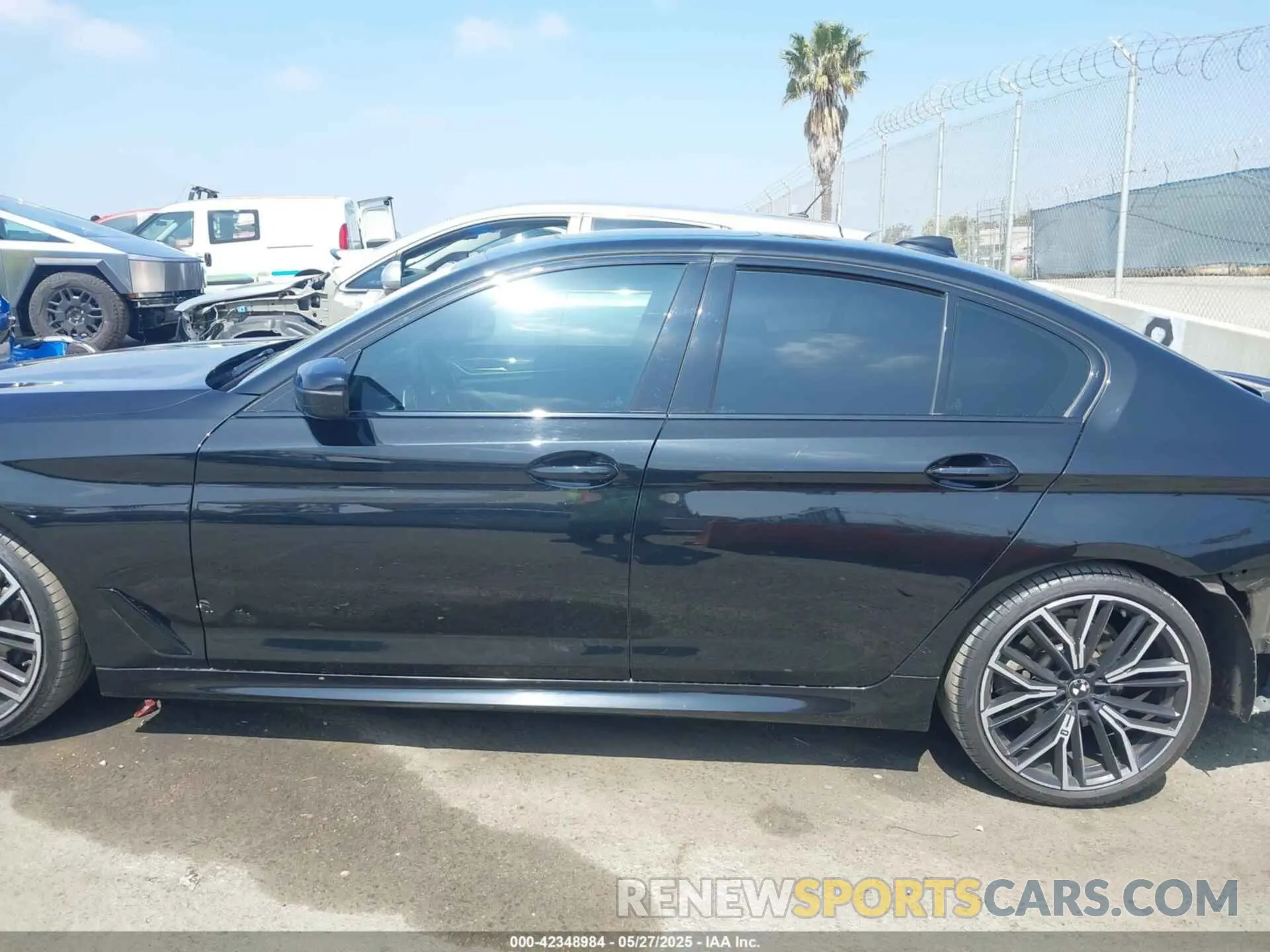 15 fotografías del automóvil dañado WBA53BH07NWX62224 BMW 530 2022
