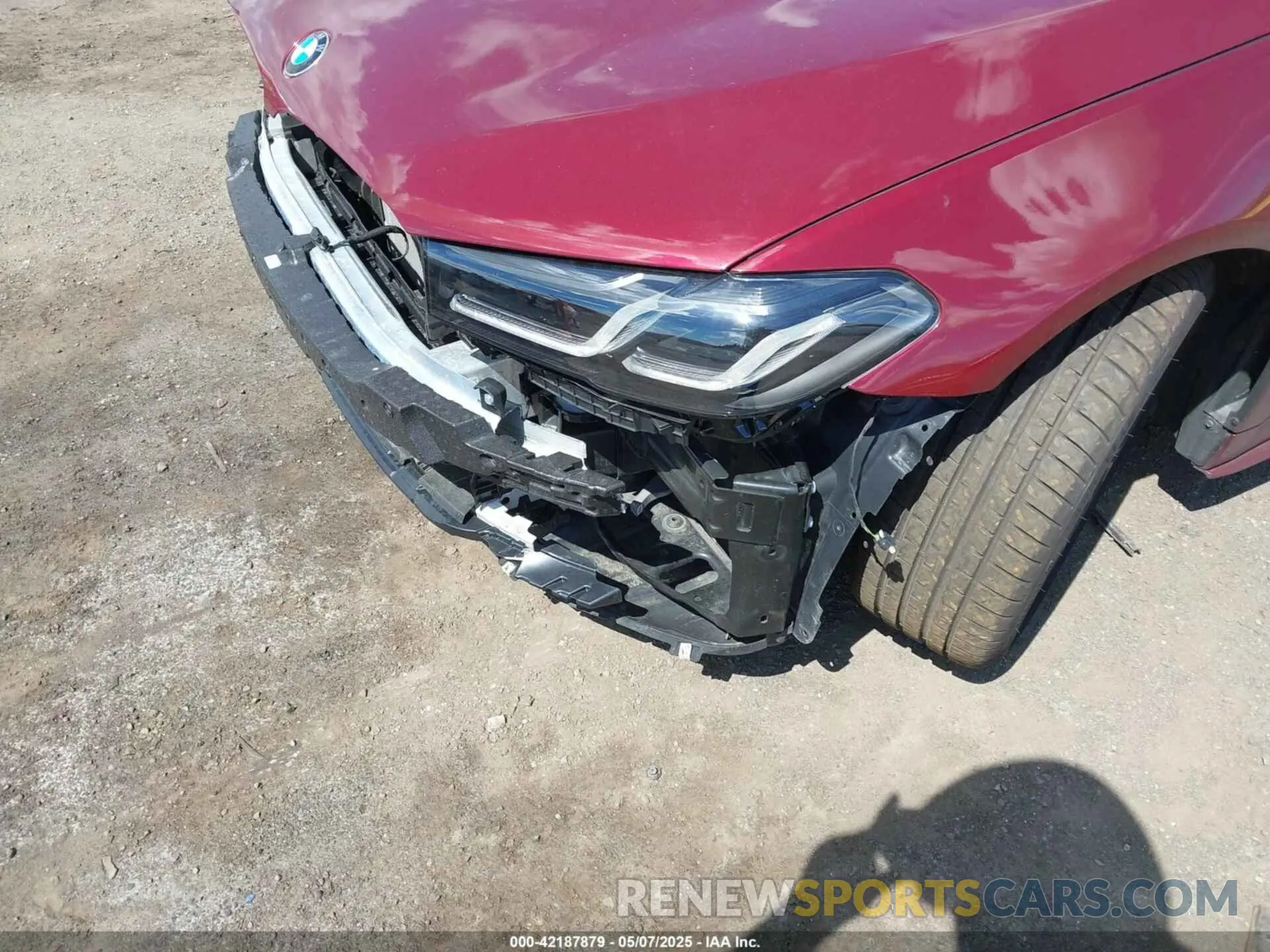 19 fotografías del automóvil dañado WBA13BJ0XPCL92402 BMW 530 2023