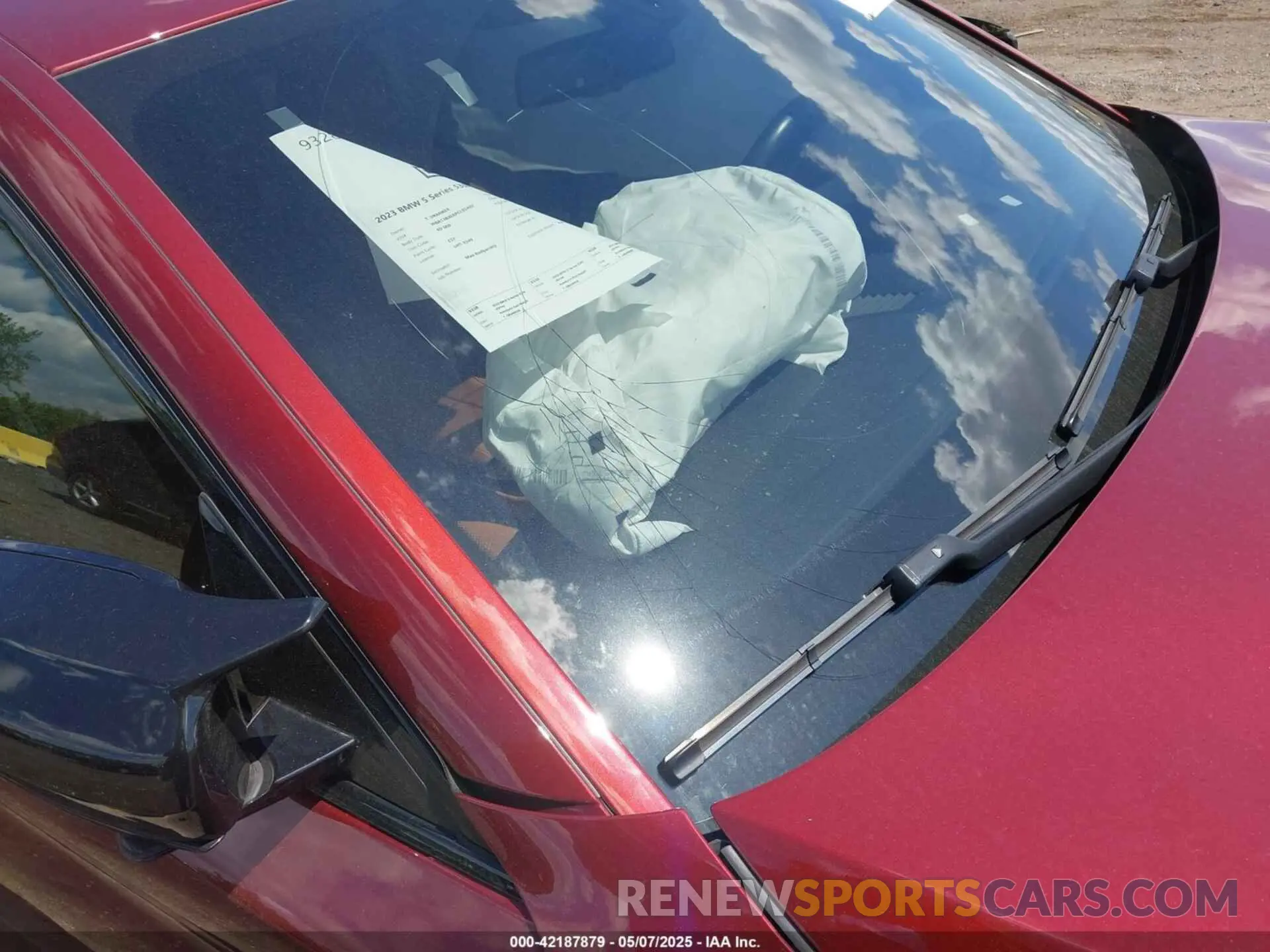 21 fotografías del automóvil dañado WBA13BJ0XPCL92402 BMW 530 2023