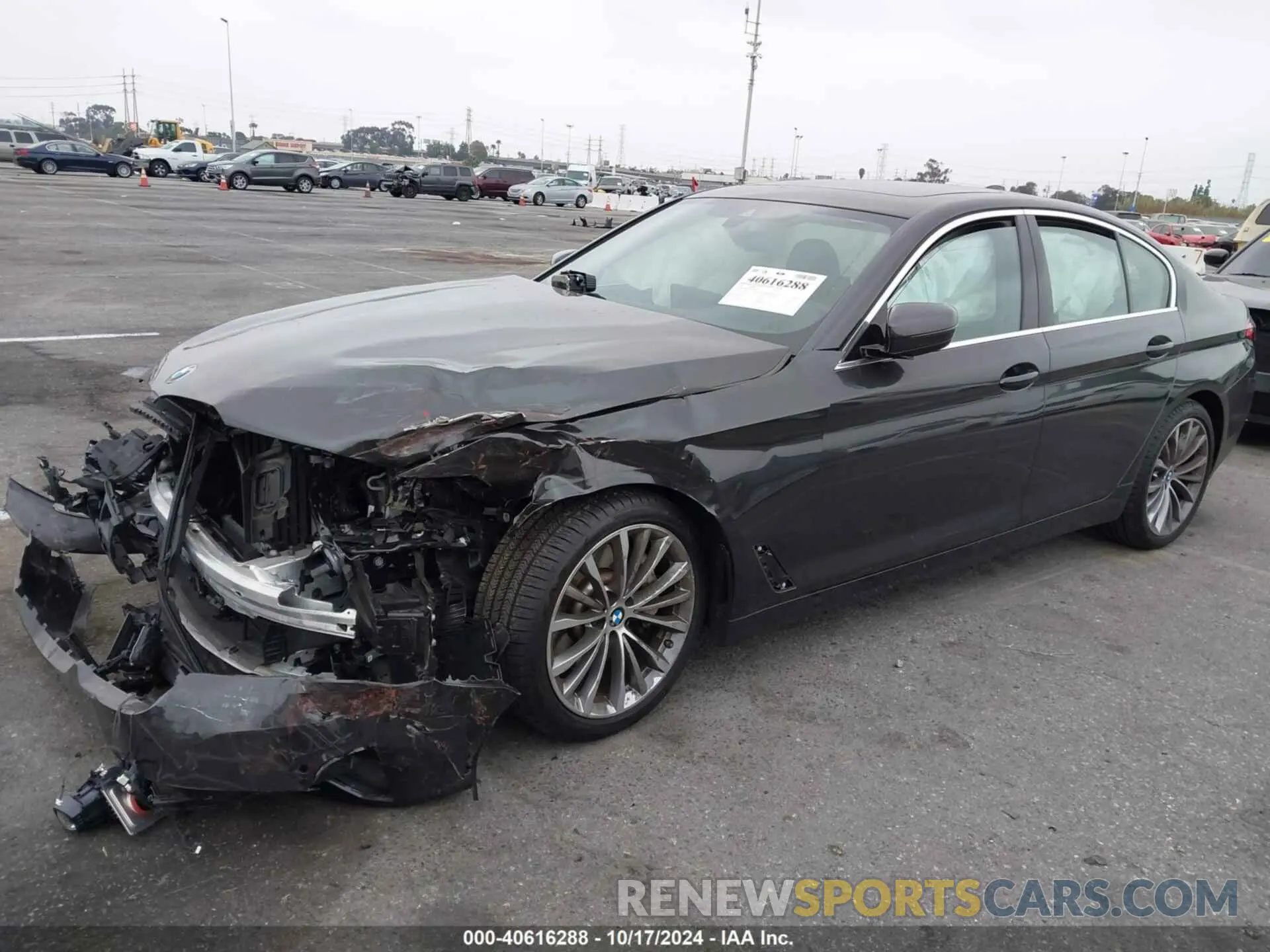 2 fotografías del automóvil dañado WBA53BH05PCN28040 BMW 530 2023