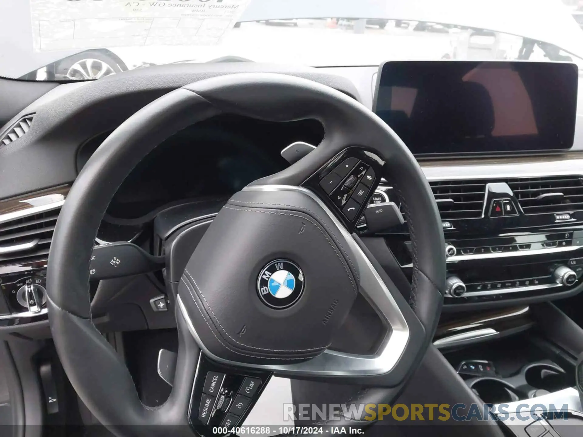 7 fotografías del automóvil dañado WBA53BH05PCN28040 BMW 530 2023