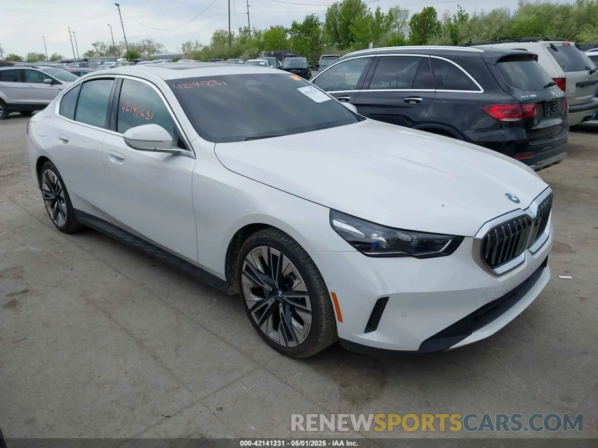 1 fotografías del automóvil dañado WBA53FJ03RCS25603 BMW 530 2024