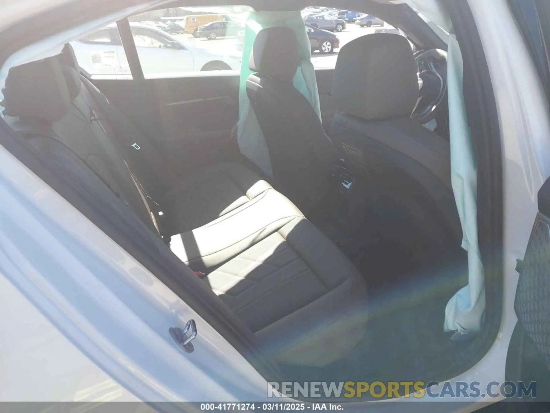 8 fotografías del automóvil dañado WBA53FJ08SCT33415 BMW 530 2025